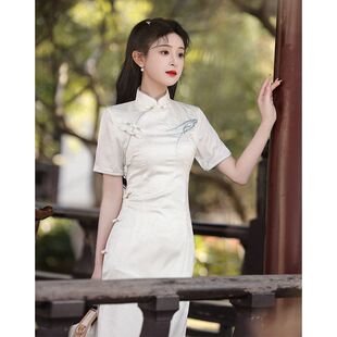 洛士款年轻少女刺绣新款旗袍连衣裙2026改良白色短款新中式小个子