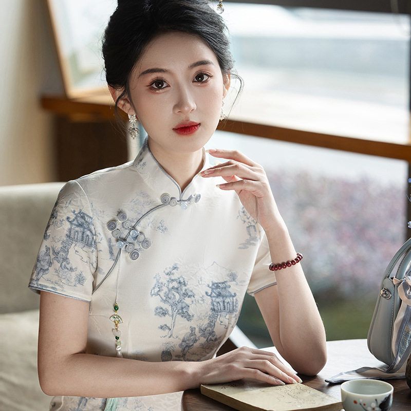 名丽旗袍裙单层复合2025年轻改良夏季蕾丝短袖新中式绣花长款立领