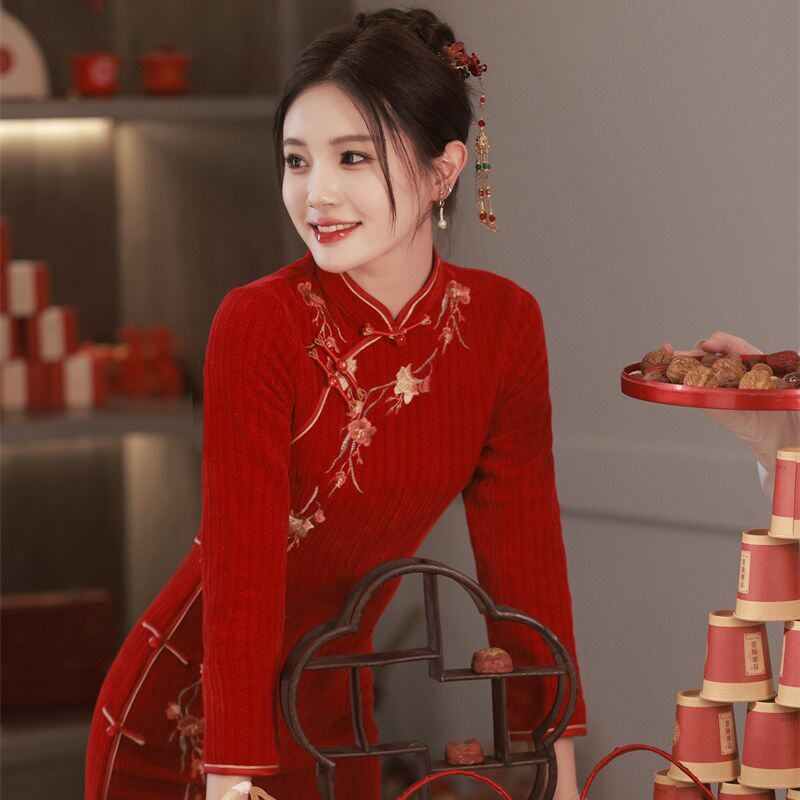 苏瑾新款2024旗袍新娘装秋冬绣花