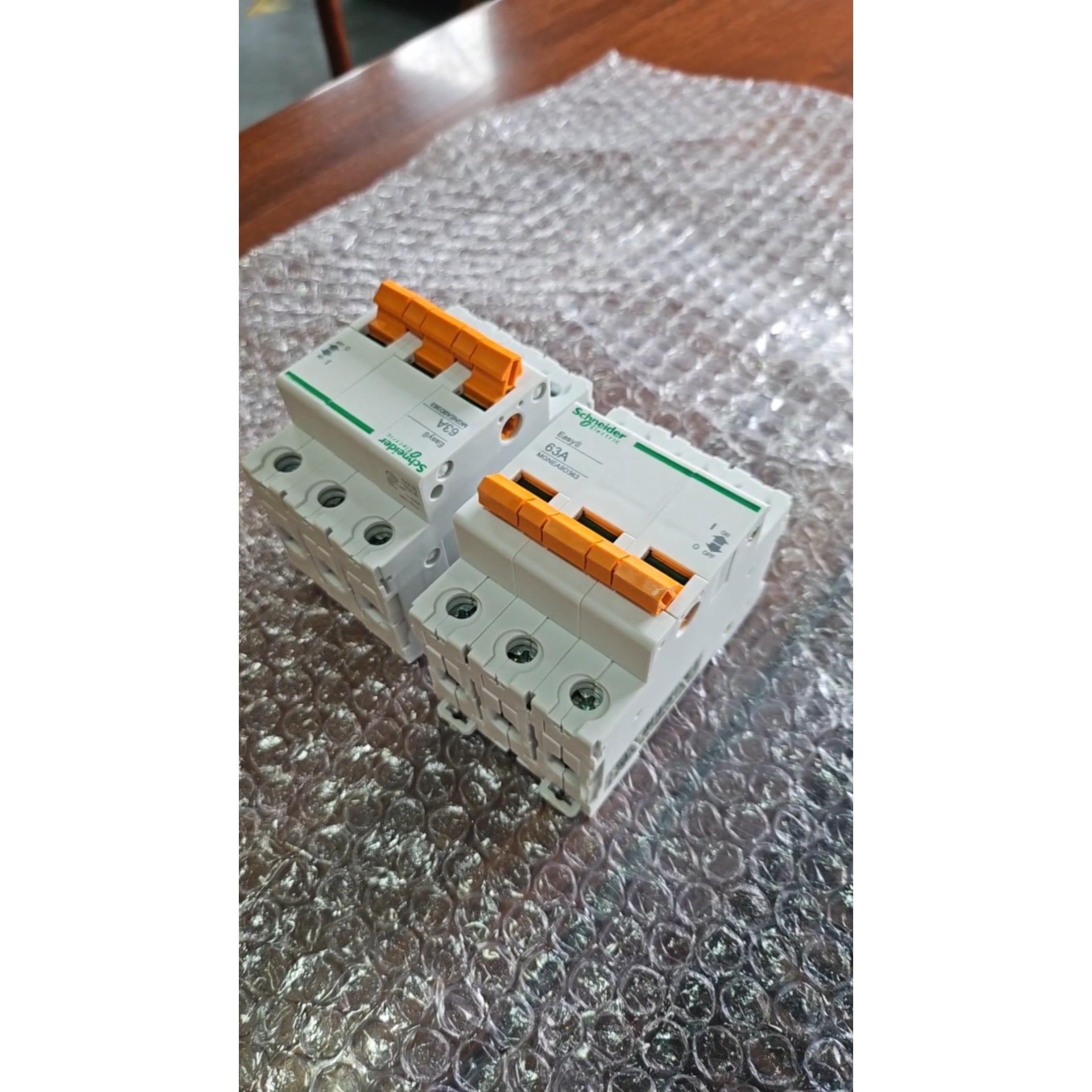 (议价)Schneider Electric 施耐德 Easy9 隔询价