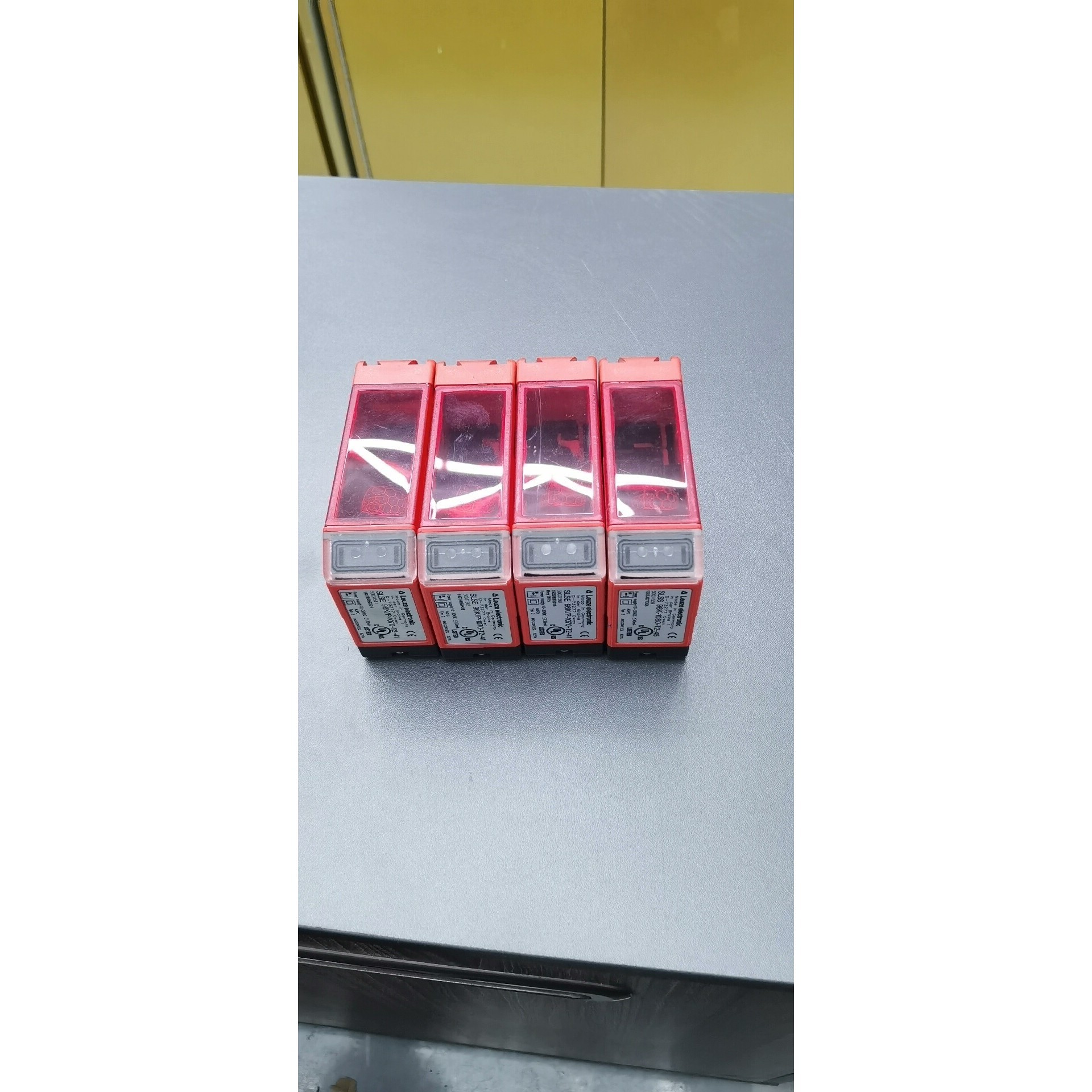 (议价)劳易测SLSE 96K/P-1070-T2-41光电测距传感询价