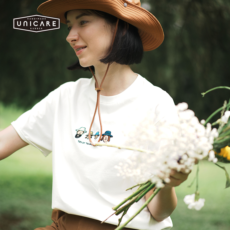 UNICARE人全家福肖像短袖女 圆领T恤 户外复古休闲上衣 2025新款