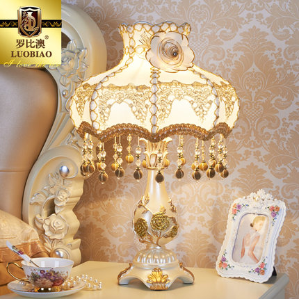 欧式台灯床头台灯卧室奢华复古蕾丝田园台灯公主客厅温馨婚庆结婚