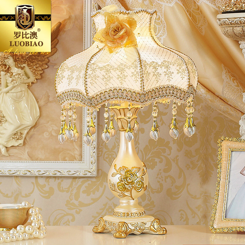 欧式台灯床头台灯卧室奢华复古蕾丝田园台灯公主客厅温馨婚庆结婚