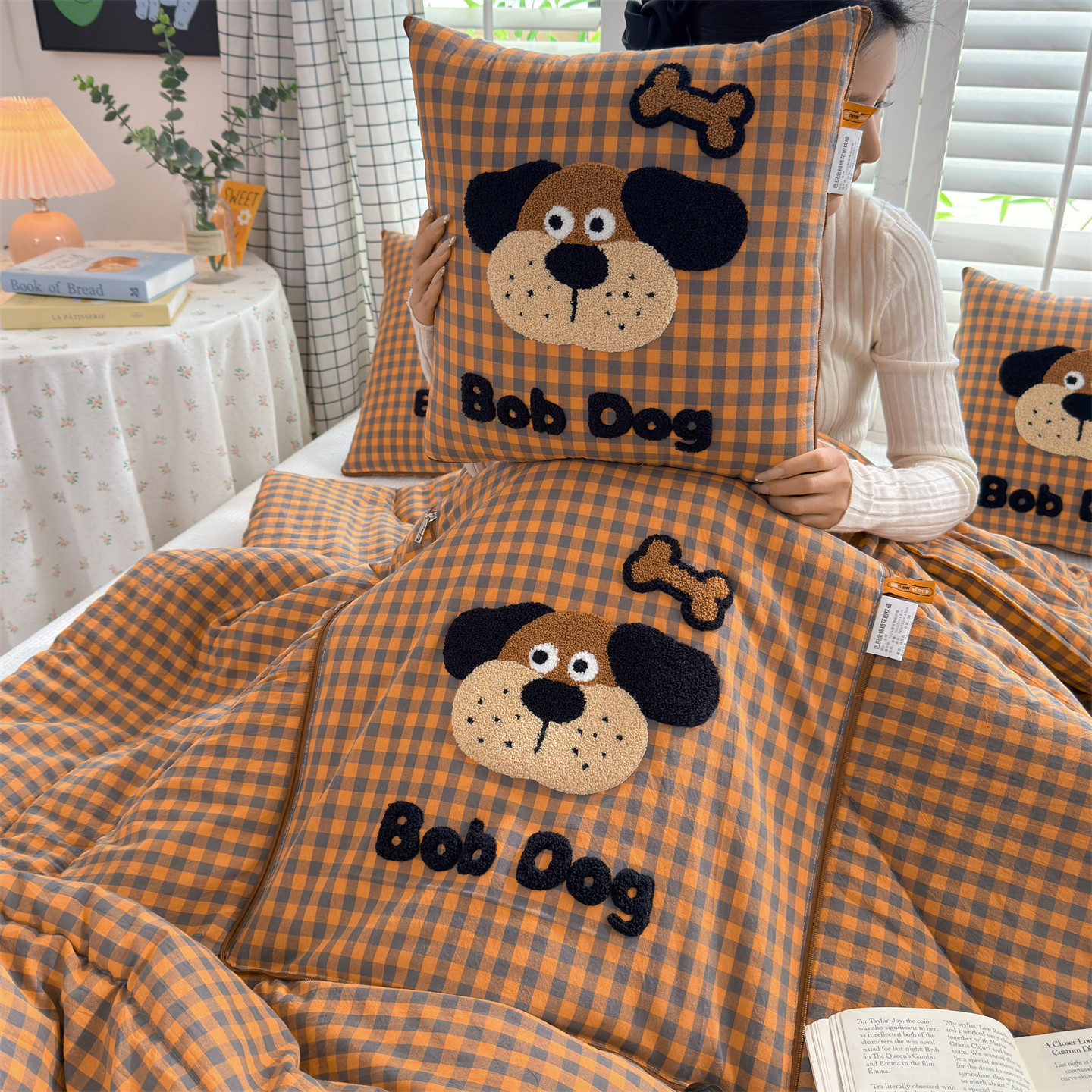 全棉卡通学生宿舍抱枕被子两用午休纯棉被沙发靠垫办公室汽车四季