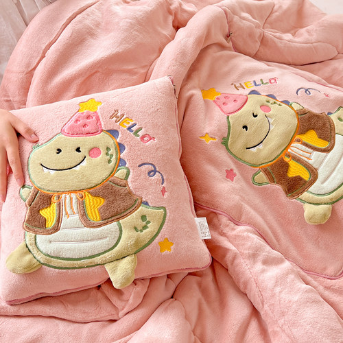 牛奶绒加厚保暖抱枕被子两用