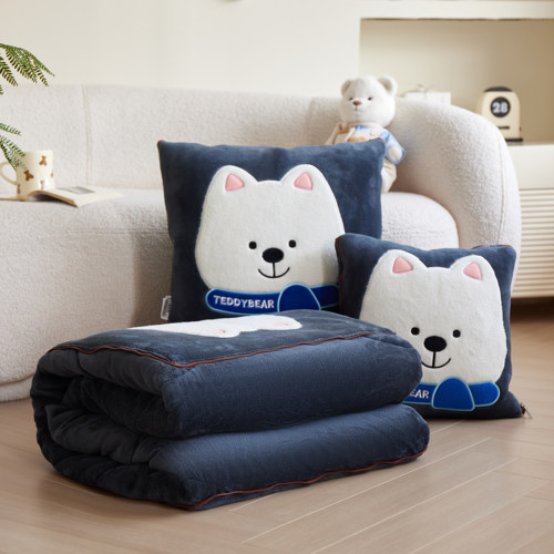 加厚冬季牛奶绒抱枕被子两用