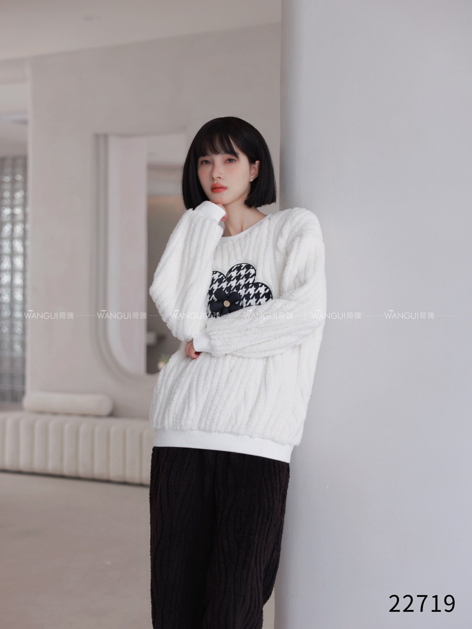 睡衣冬季女珊瑚绒新款大花冬天法兰绒秋冬款可外穿家居服套装