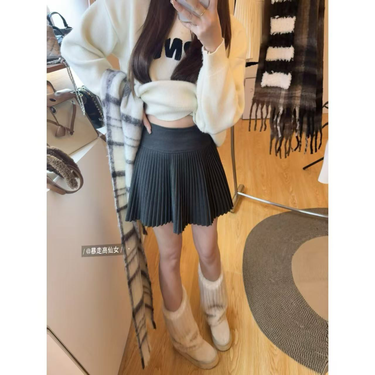 送运费险加长毛呢百褶半身裙