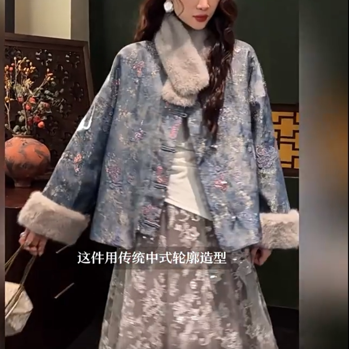 三吉同款「92折款！12/12日」【如意】珠片刺绣新中式加厚拜年服
