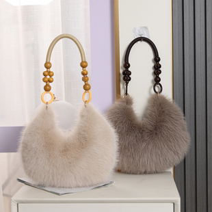 女士包小众高级感毛毛包女2025冬季 手提包毛绒腋下包单肩包 时尚