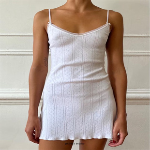 欧美ins明星同款 细肩带蕾丝花边拼接收腰显身材纯色吊带连衣裙女