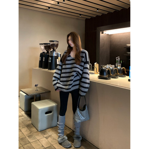阿一  慵懒oversize条纹V领毛衣女秋季百搭大版宽松上衣针织衫