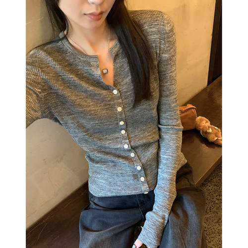 阿一 舒适体感气质显瘦针织上衣女秋季绵羊毛修身内搭打底女开衫