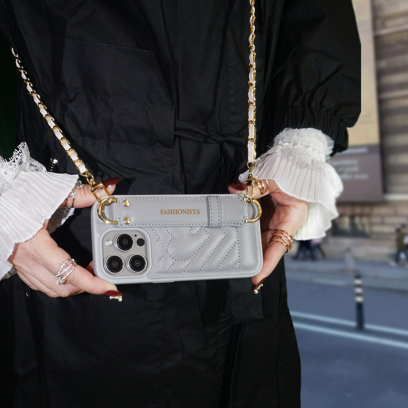 小香风背包式苹果手机壳时尚轻奢