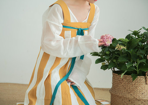 春下汉服初唐高腰衫裙背子