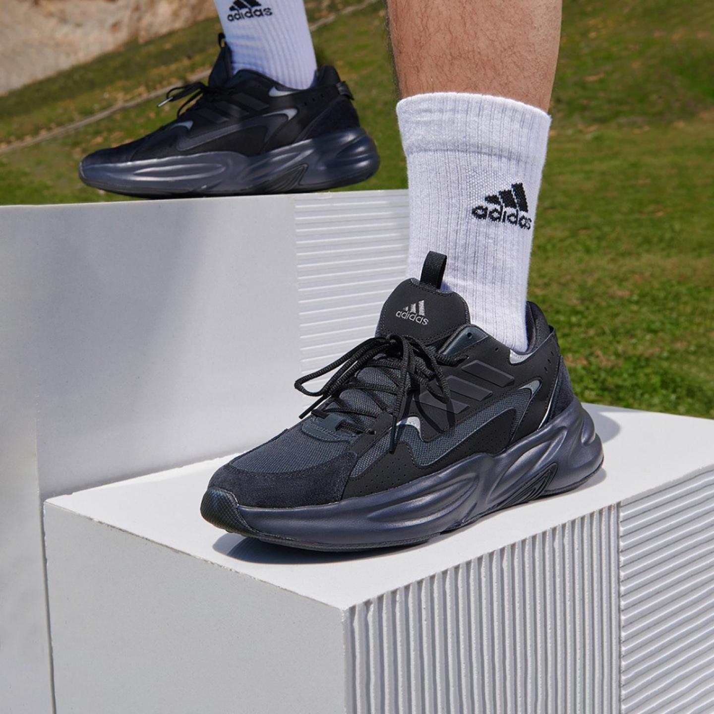 阿迪达斯春季高帮轻便复古休闲