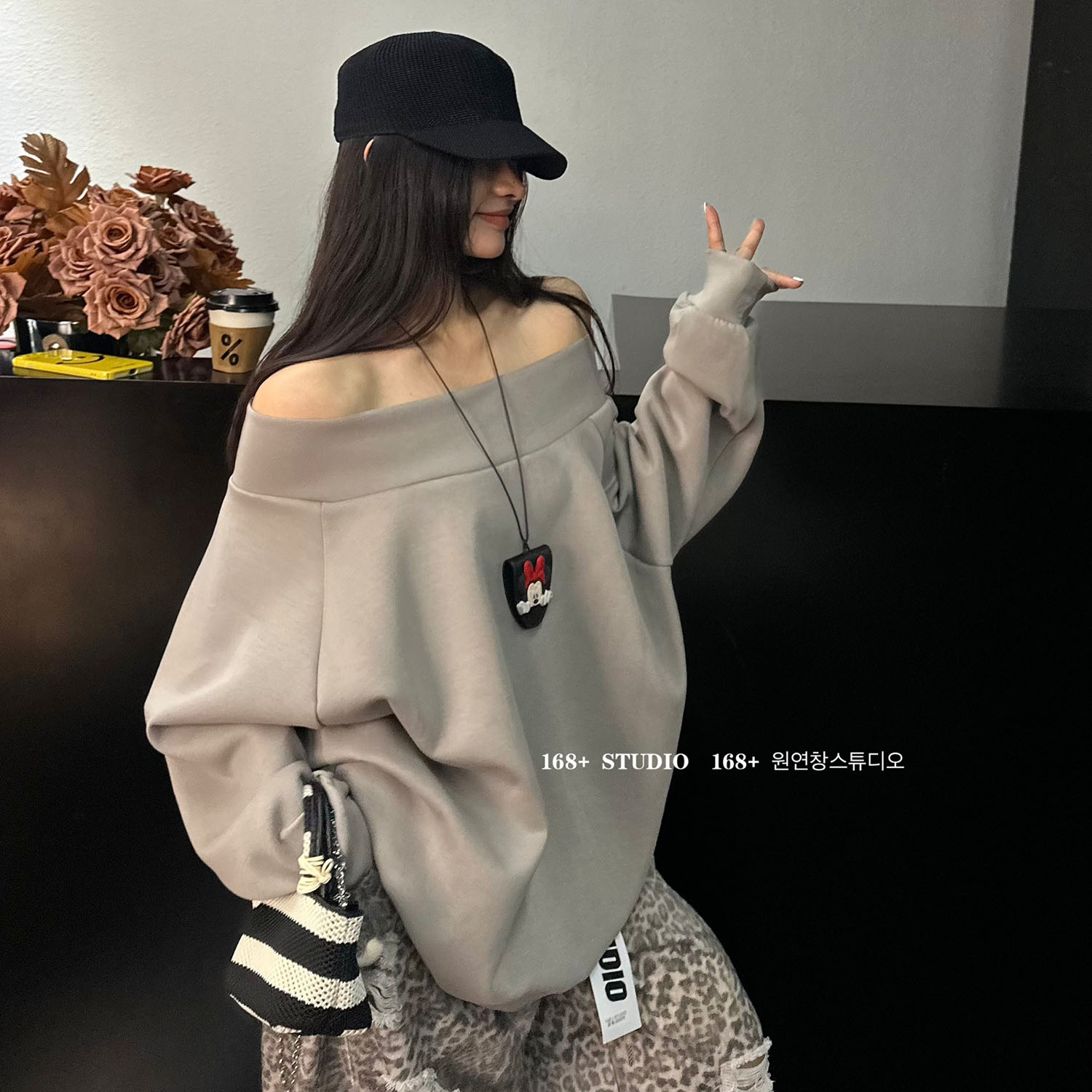 露肩美式卫衣女斜肩慵懒风宽松套头洋气长袖设计感辣妹上衣ins潮