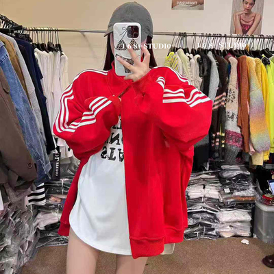 三条杠棒球服加绒卫衣外套女秋冬加厚2025新款爆款慵懒风红色上衣
