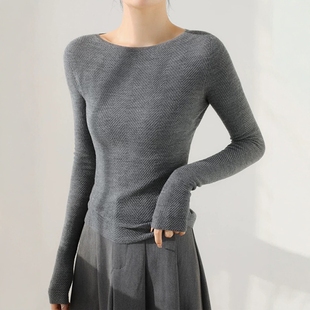 清爽利落!羊毛肌理感修身打底毛衣 秋季圆领叠穿内搭灰色针织衫