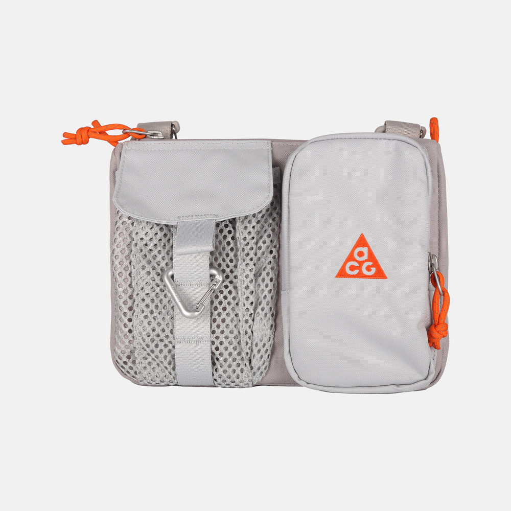 NIKE耐克男女运动休闲斜挎包HJ8180-009