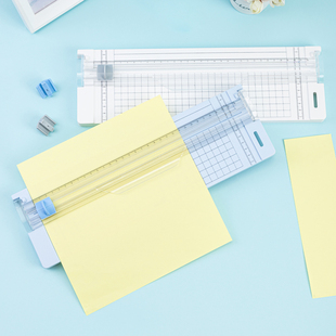 得力14251轻型裁纸刀裁纸机切纸机小型切纸刀10页手动照片裁纸小型切纸刀10页裁纸刀裁纸器手动照片裁纸机A4