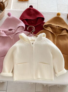 女童纯色连帽毛衣外套秋冬季洋气可爱保暖婴幼儿开衫宽松插肩上衣