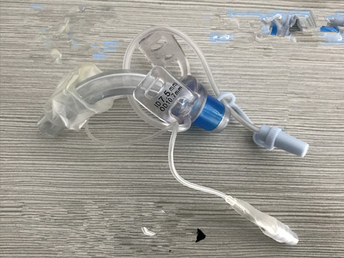 带吸痰气管切开导管/气管切开套管/气管切开插管吸痰/内套管切开