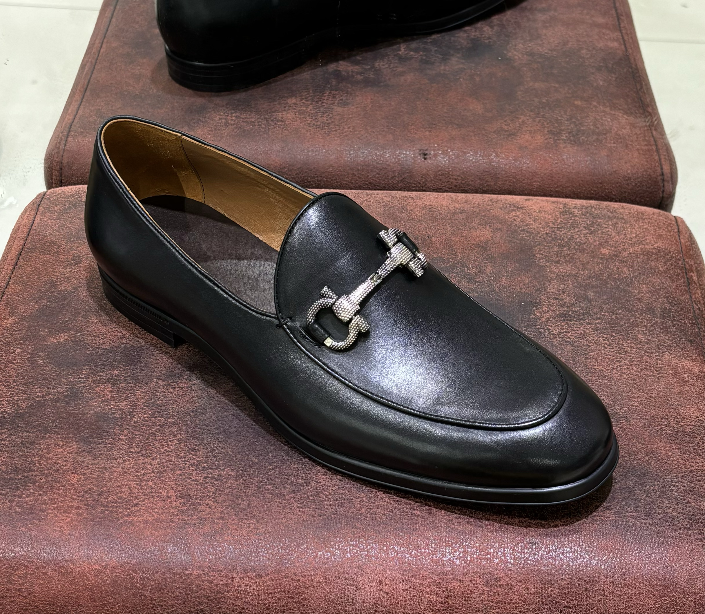 轻奢高端乐福男鞋商务时尚休闲皮鞋英伦马蹄扣小牛皮软面软底轻便