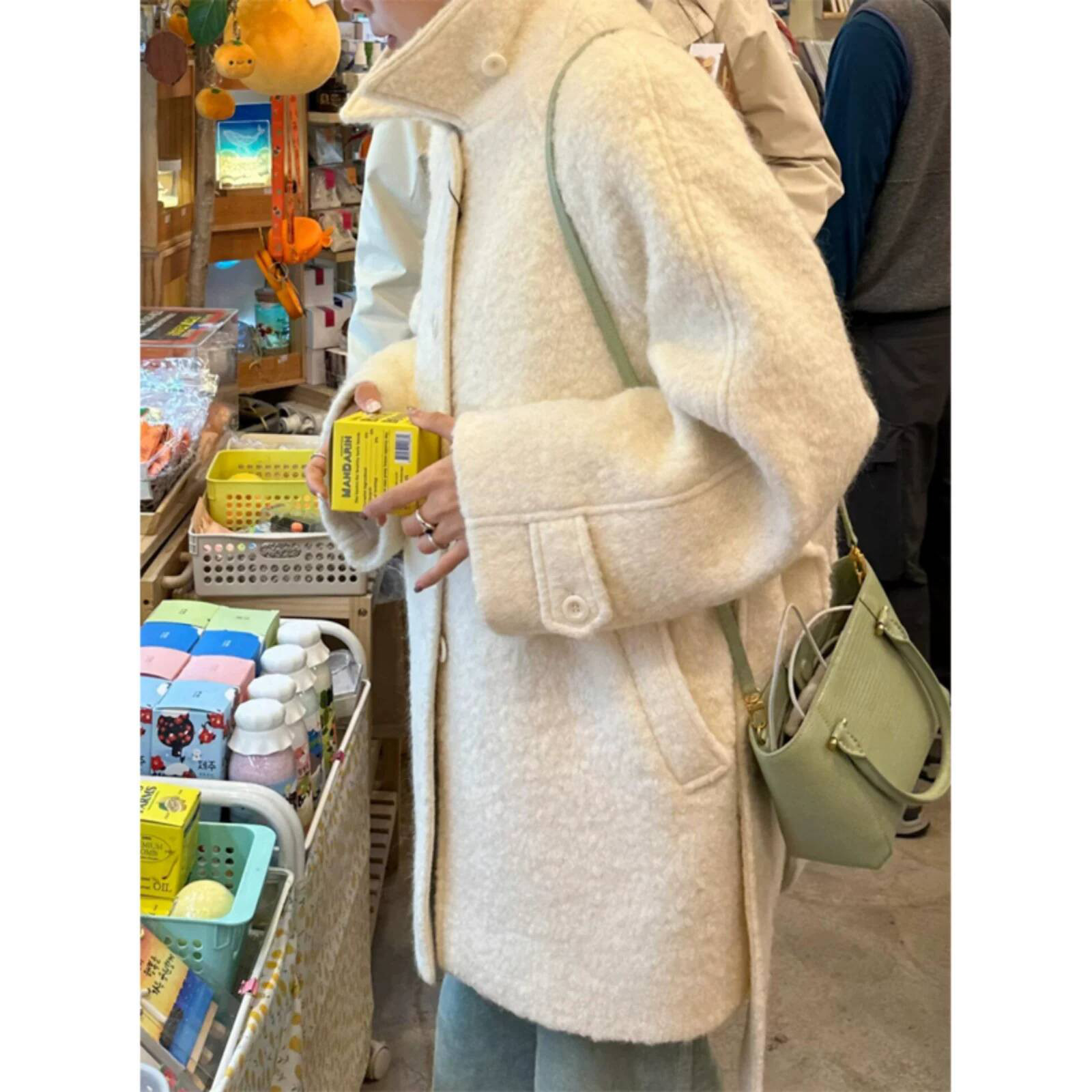 深冬圈圈呢白色呢子大衣女入冬季2025新款毛呢外套加厚独特超好看