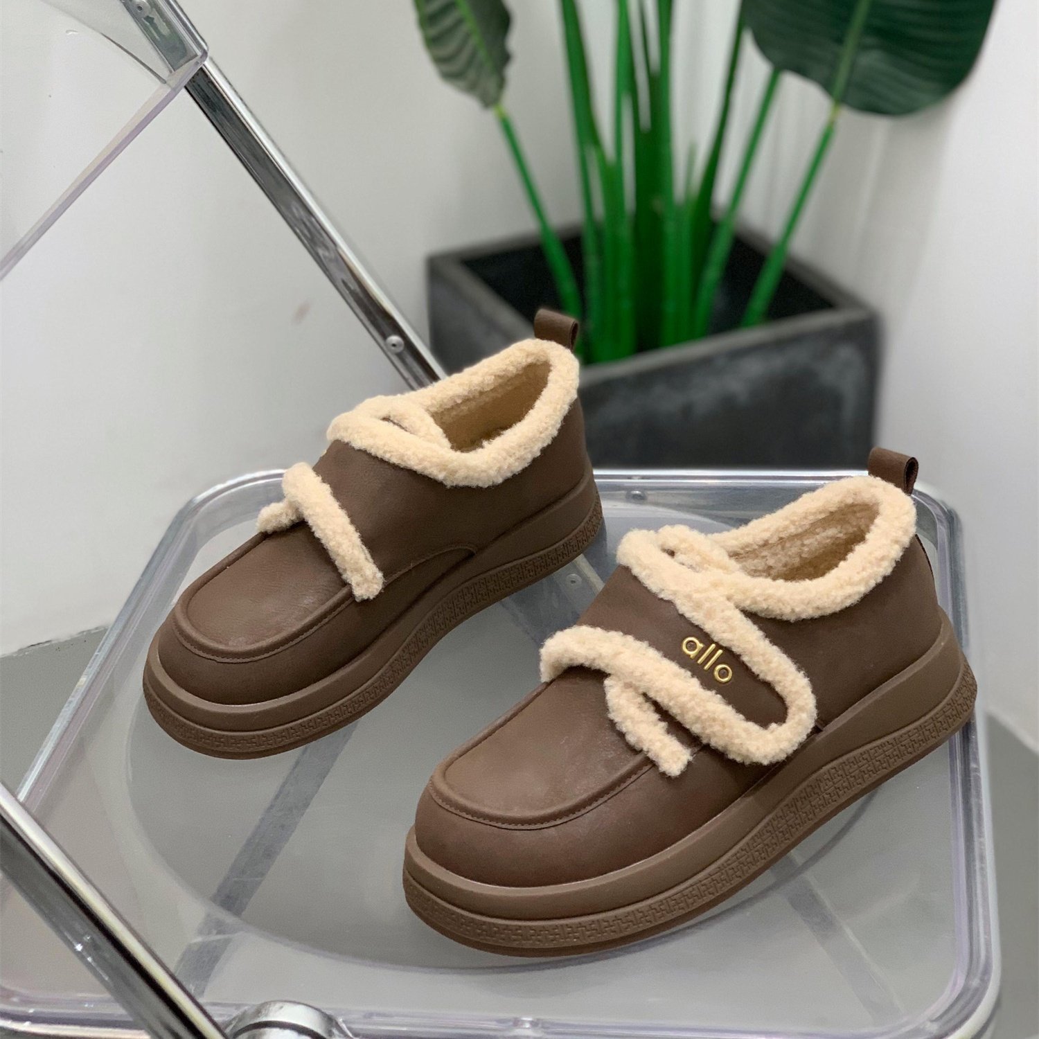 2025冬季新款百搭真皮韩版加绒厚底勃肯鞋女保暖日常通勤休闲鞋,女鞋,时尚休闲鞋,淘宝优惠券,粉丝福利购,淘宝优惠卷