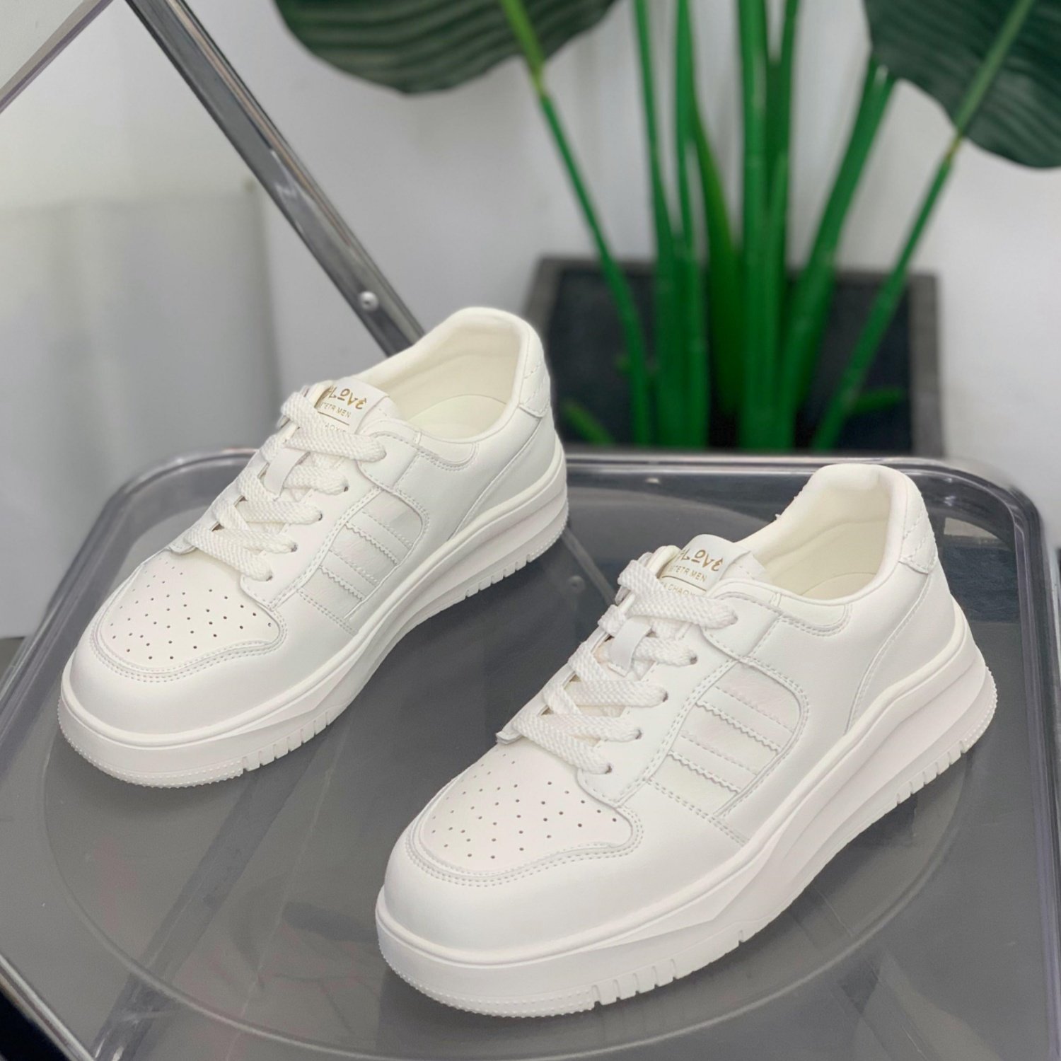 真皮轻便小白鞋女2026年春季新款百搭休闲鞋厚底学生时尚显瘦板鞋,女鞋,休闲板鞋,淘宝优惠券,粉丝福利购,淘宝优惠卷
