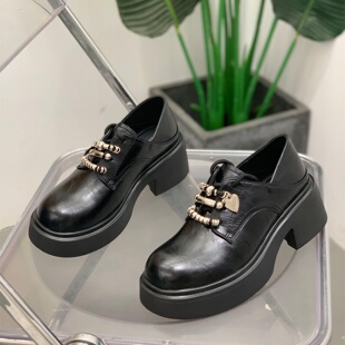 小众设计感爱心装饰厚底乐福鞋女2026春季新款jk配裙子时尚单鞋