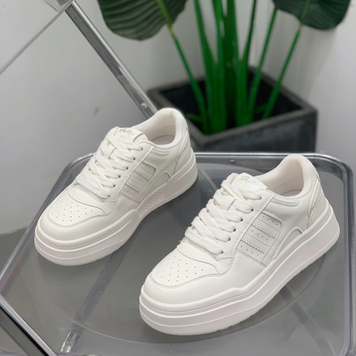 厚底真皮小白鞋女2026年春季新款百搭学生休闲鞋轻便舒适显瘦板鞋,女鞋,休闲板鞋,淘宝优惠券,粉丝福利购,淘宝优惠卷