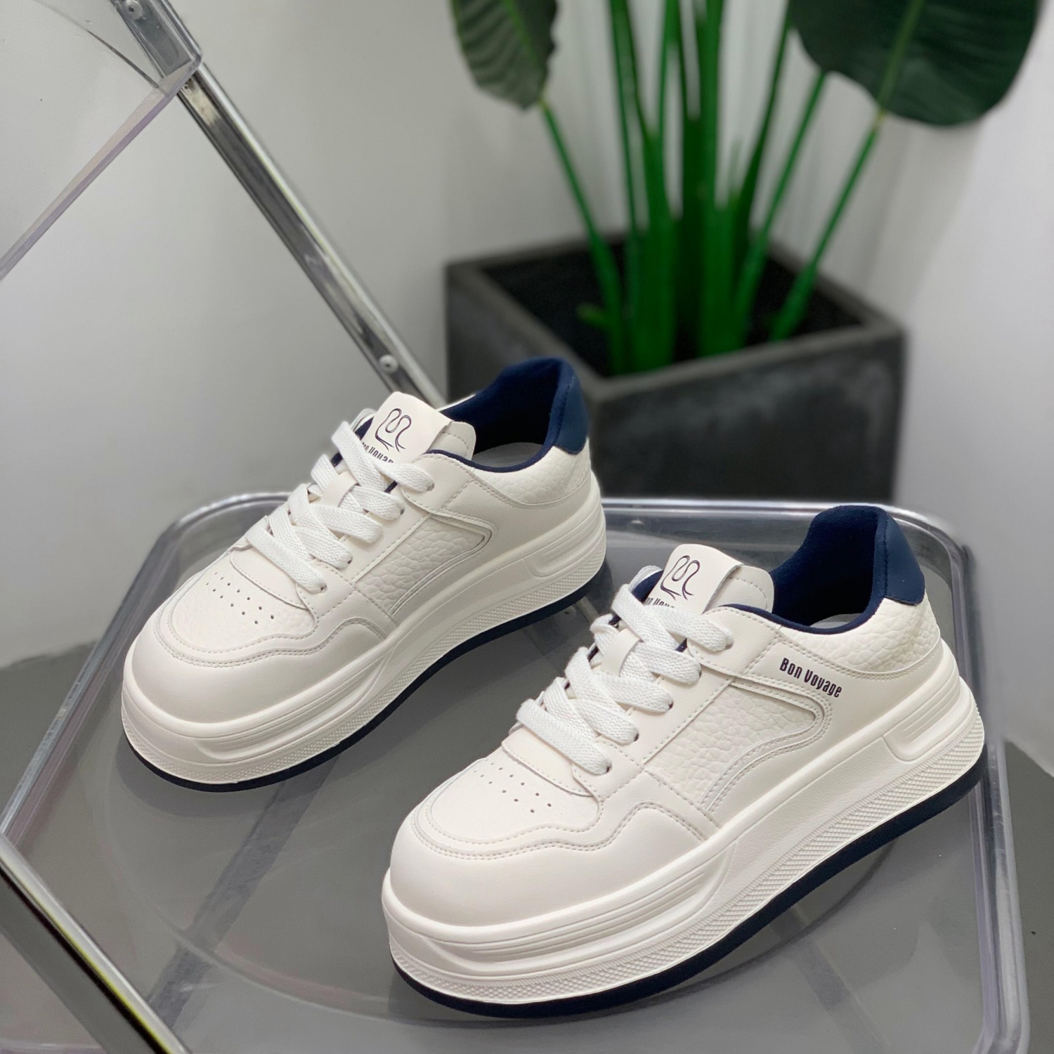 真皮小白鞋女显瘦运动休闲女鞋子