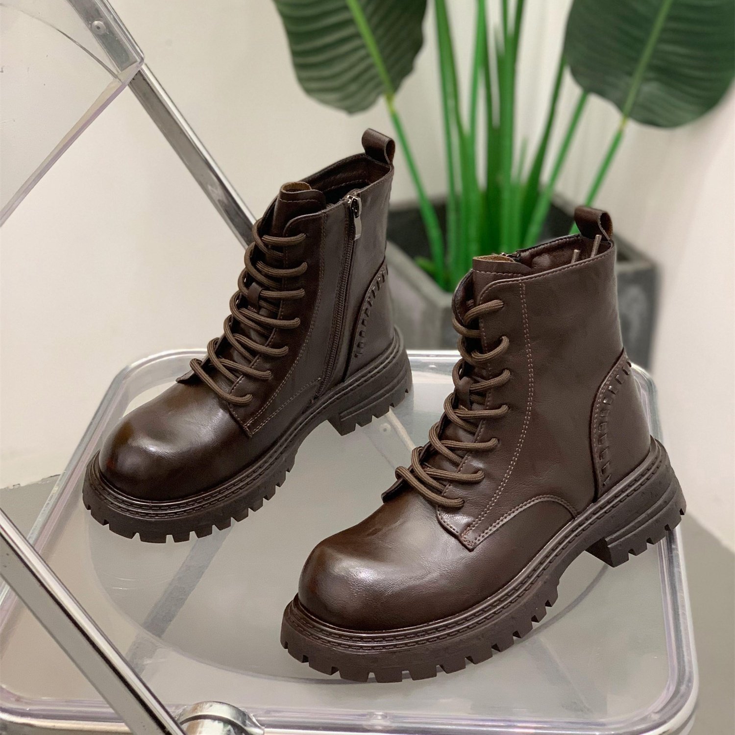 小众圆头潮酷系带粗跟厚底马丁靴女2025秋冬新款保暖时尚复古短靴,女鞋,马丁靴,淘宝优惠券,粉丝福利购,淘宝优惠卷