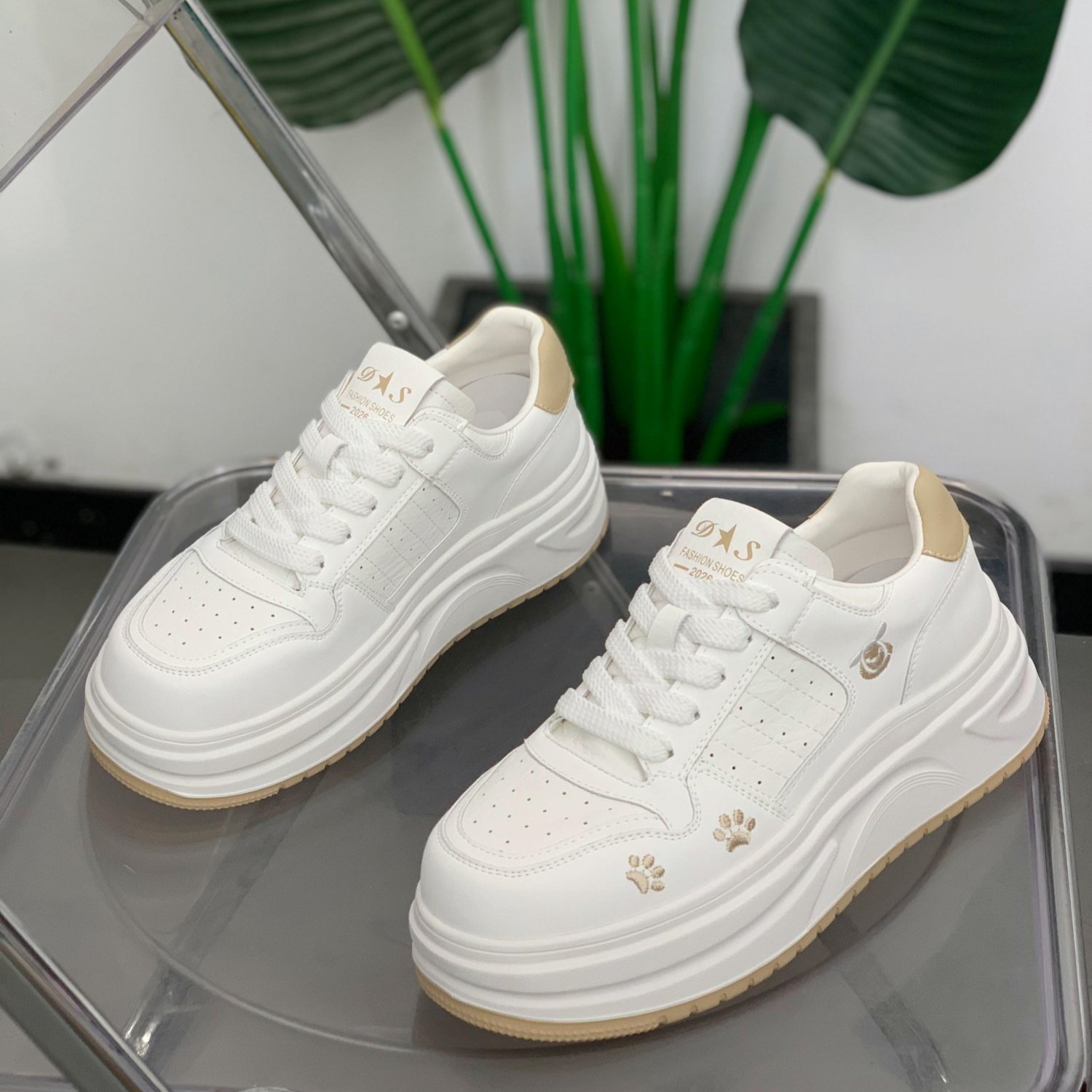 厚底轻便真皮小白鞋女2026年春季新款百搭休闲鞋增高显瘦时尚板鞋,女鞋,休闲板鞋,淘宝优惠券,粉丝福利购,淘宝优惠卷