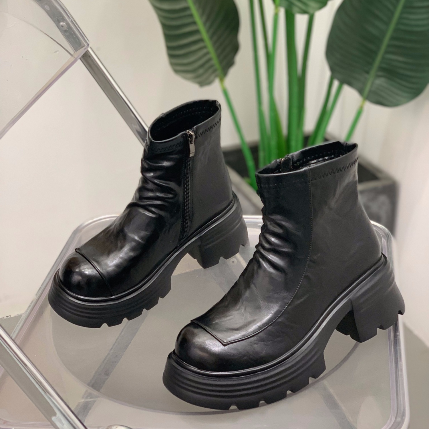 英伦风厚底马丁靴女增高瘦瘦靴