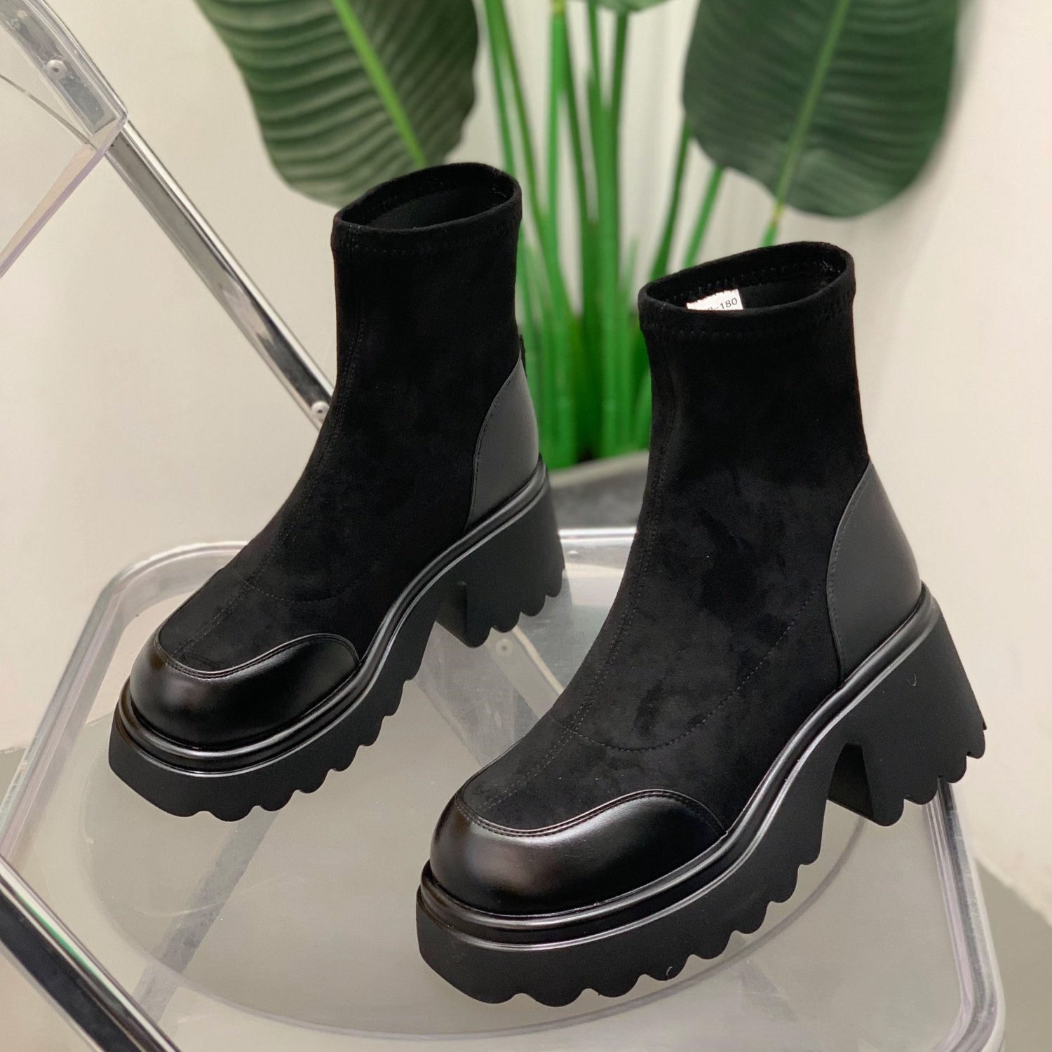 法式百搭松糕复古显瘦弹力靴女2025秋冬新款超火圆头小个子瘦瘦靴,女鞋,马丁靴,淘宝优惠券,粉丝福利购,淘宝优惠卷