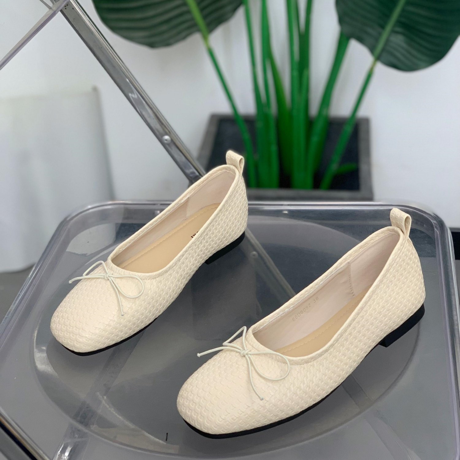 平底休闲单鞋女2026年春季新款百搭奶奶鞋简约舒适不累脚浅口女鞋,女鞋,浅口单鞋,淘宝优惠券,粉丝福利购,淘宝优惠卷