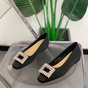 法式高级感水钻平底浅口单鞋女2026春季新款配裙子显瘦气质单鞋