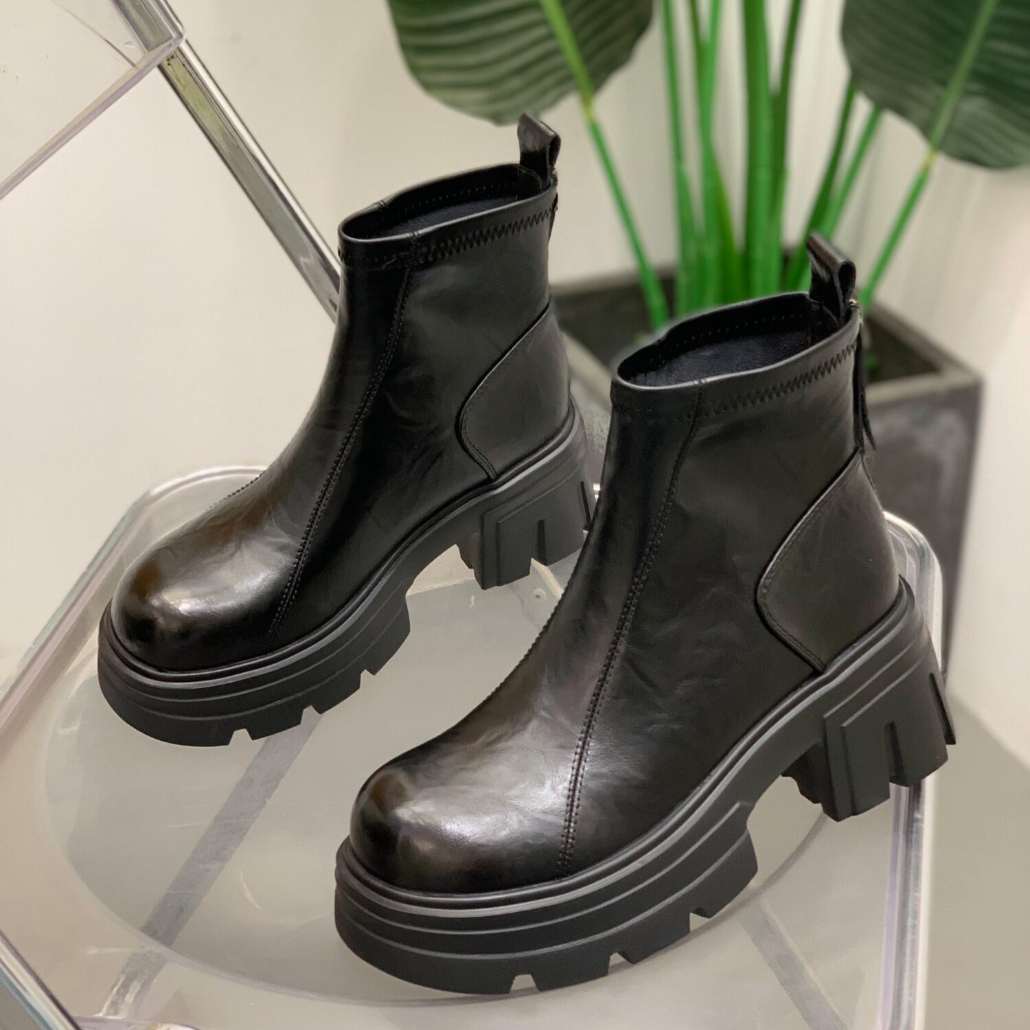 欧洲站切尔西靴女机车马丁靴