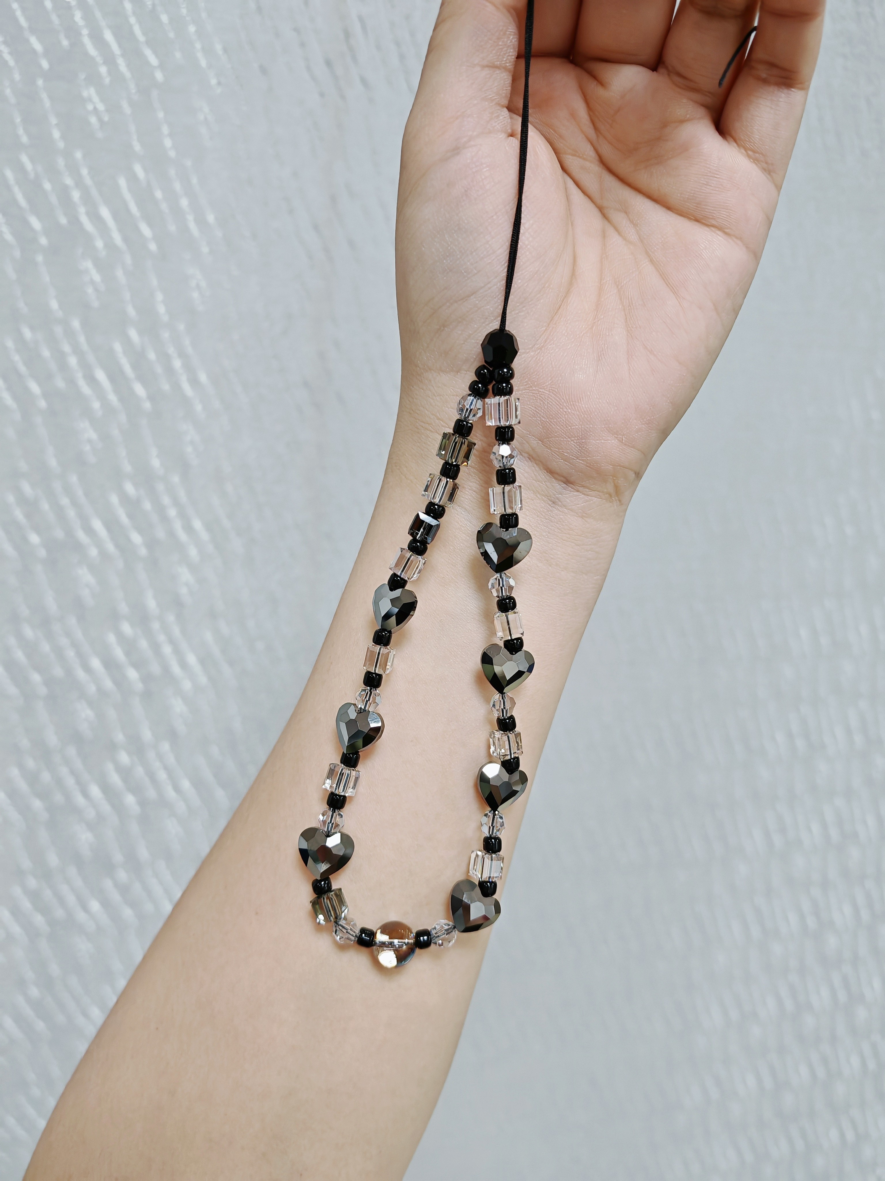 施华洛施家华子暗夜爱心手机链串珠链条饰品可爱网红挂绳美女情侣