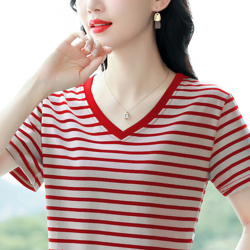 纯棉短袖t恤女上衣夏装新款洋气半袖条纹遮肚子大码宽松中年妈妈