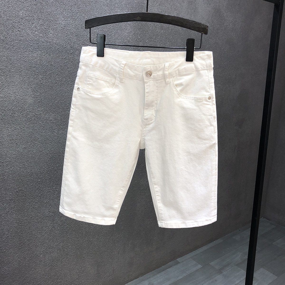 巨帅气青年牛仔短裤男夏季薄款
