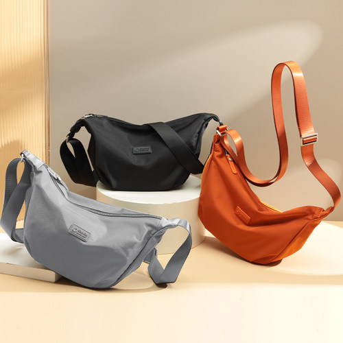 牛津布斜挎包女饺子包单肩帆布包