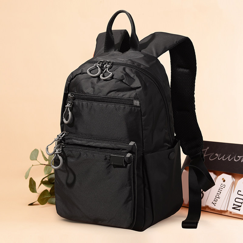 户外旅游双肩包女休闲背包大容量登山包男短途旅行包中学生书包夏