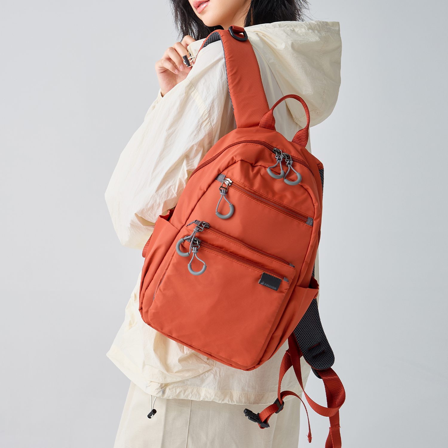 休闲双肩包女运动旅行背包男夏季