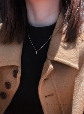 镶锆钻9K金罗马十字架女项链