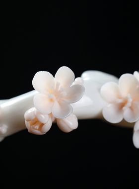 东方泥土陶瓷新中式手工梅花花枝桌面摆件镇纸笔架笔托茶桌茶夹垫